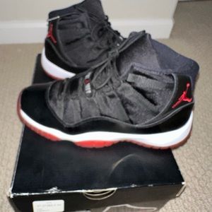 Bred 11 size 7